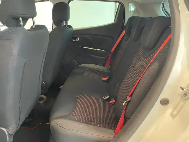 ルノー ルーテシア スポール トロフィー 愛知県 2015(平27)年 5.1万km 白 ＤＩＡＴＯＮＥＳＯＵＤＮＡＶＩ　/フロントツイーター　/Ｂｌｕｅｔｏｏｔｈ　/フルセグＴＶ　/Ｒ．Ｓ．ＤＲＩＶＥ　/パドルシフト　/ＥＴＣ　/ドライビングレコーダー　/社外レーダー/プッシュスタート/アイドリングストップ