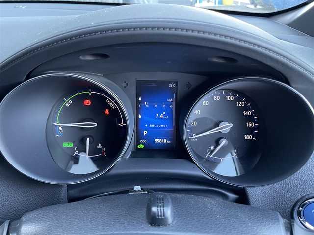 トヨタ Ｃ－ＨＲ G 愛知県 2018(平30)年 5.6万km ホワイトパールクリスタルシャイン トヨタセーフティセンス/　　・プリクラッシュセーフティ/　　・レーンディバーチャーアラート/　　・レーントレーシングアシスト/　　・レーダークルーズコントロール/　　・オートマチックハイビーム/　　・ロードサインアシスト/純正7インチナビ/　　・CD/DVD/フルセグ/BT/バックカメラ/ドライブレコーダー/ビルトインETC/ステアリングリモコン/純正フロアマット/純正17インチアルミホイール/純正LEDヘッドライト/デイライト/シーケンシャルランプ