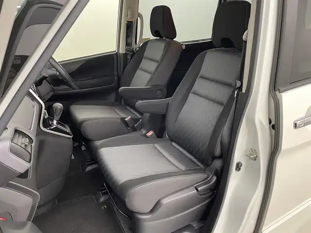 日産 セレナ ハイウェイスター V 福島県 2020(令2)年 5万km ブリリアントホワイトパール 純正メモリナビゲーション　/【AM/FM/DVD/CD/Bluetooth/フルセグ】/型番:MM319D-W/エマージェンシーブレーキ　/・車線逸脱警報/・オートハイビーム/・踏み間違い防止/・コーナーセンサー/アラウンドビューモニター　/ＥＴＣ　/前後ドライブレコーダー　/両側パワースライドドア　/革巻きステアリング　/・ステアリングスイッチ　/・チルトステアリング　/プッシュスタート/・スマートキー/クルーズコントロール/コーナーセンサー/LEDライト/・オートライト/・フォグライト/ウィンカーミラー