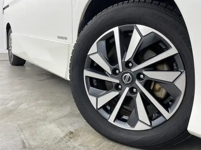 日産 セレナ ハイウェイスター V 福島県 2020(令2)年 5万km ブリリアントホワイトパール 純正メモリナビゲーション　/【AM/FM/DVD/CD/Bluetooth/フルセグ】/型番:MM319D-W/エマージェンシーブレーキ　/・車線逸脱警報/・オートハイビーム/・踏み間違い防止/・コーナーセンサー/アラウンドビューモニター　/ＥＴＣ　/前後ドライブレコーダー　/両側パワースライドドア　/革巻きステアリング　/・ステアリングスイッチ　/・チルトステアリング　/プッシュスタート/・スマートキー/クルーズコントロール/コーナーセンサー/LEDライト/・オートライト/・フォグライト/ウィンカーミラー