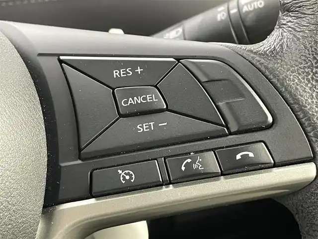 日産 セレナ ハイウェイスター V 福島県 2020(令2)年 5万km ブリリアントホワイトパール 純正メモリナビゲーション　/【AM/FM/DVD/CD/Bluetooth/フルセグ】/型番:MM319D-W/エマージェンシーブレーキ　/・車線逸脱警報/・オートハイビーム/・踏み間違い防止/・コーナーセンサー/アラウンドビューモニター　/ＥＴＣ　/前後ドライブレコーダー　/両側パワースライドドア　/革巻きステアリング　/・ステアリングスイッチ　/・チルトステアリング　/プッシュスタート/・スマートキー/クルーズコントロール/コーナーセンサー/LEDライト/・オートライト/・フォグライト/ウィンカーミラー