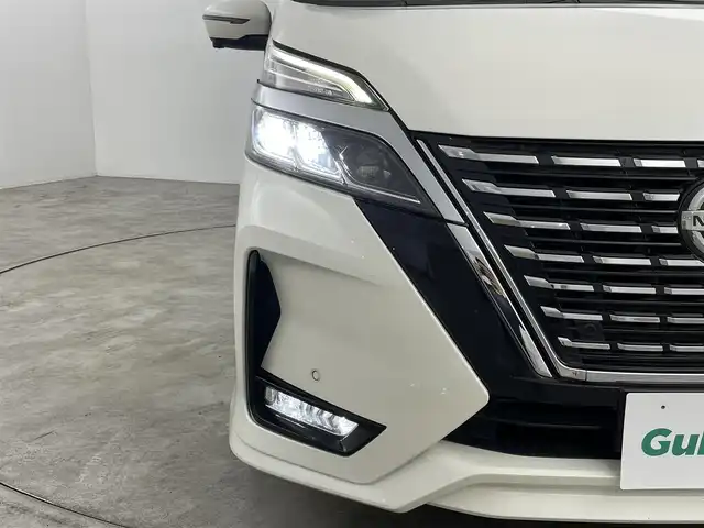 日産 セレナ ハイウェイスター V 福島県 2020(令2)年 5万km ブリリアントホワイトパール 純正メモリナビゲーション　/【AM/FM/DVD/CD/Bluetooth/フルセグ】/型番:MM319D-W/エマージェンシーブレーキ　/・車線逸脱警報/・オートハイビーム/・踏み間違い防止/・コーナーセンサー/アラウンドビューモニター　/ＥＴＣ　/前後ドライブレコーダー　/両側パワースライドドア　/革巻きステアリング　/・ステアリングスイッチ　/・チルトステアリング　/プッシュスタート/・スマートキー/クルーズコントロール/コーナーセンサー/LEDライト/・オートライト/・フォグライト/ウィンカーミラー
