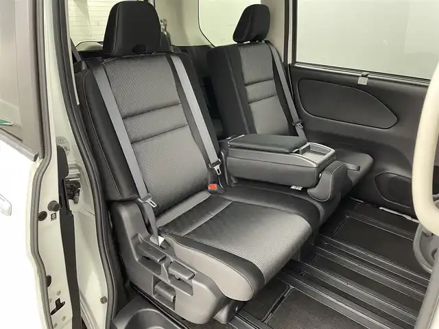 日産 セレナ ハイウェイスター V 福島県 2020(令2)年 5万km ブリリアントホワイトパール 純正メモリナビゲーション　/【AM/FM/DVD/CD/Bluetooth/フルセグ】/型番:MM319D-W/エマージェンシーブレーキ　/・車線逸脱警報/・オートハイビーム/・踏み間違い防止/・コーナーセンサー/アラウンドビューモニター　/ＥＴＣ　/前後ドライブレコーダー　/両側パワースライドドア　/革巻きステアリング　/・ステアリングスイッチ　/・チルトステアリング　/プッシュスタート/・スマートキー/クルーズコントロール/コーナーセンサー/LEDライト/・オートライト/・フォグライト/ウィンカーミラー