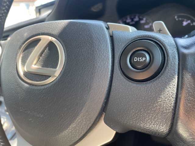 レクサス ＣＴ 200h 大分県 2015(平27)年 8.5万km ブラックオパールマイカ ●純正ナビ/(フルセグ/CD/DVD/AUX/Bluetooth)/(M76172)/●バックカメラ/●運転席シートヒーター/●オートライト/●フォグランプ/●革巻きステアリング/●ステアリングスイッチ/●パドルシフト/●電動格納ウインカーミラー/●純正フロアマット/●前方ドライブレコーダー/●レベライザー/●プッシュスタート/●スマートキー/●スペアキー１本/●W+サイド+カーテンSRS+ABS/●保証書/●取扱説明書