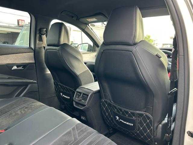 プジョー プジョー ３００８ GT ブルー HDi 埼玉県 2021(令3)年 6.6万km パール ワンオーナー　/黒半革シート　/純正ナビ　/サイドカメラ　/バックカメラ　/パワーバックドア　/ルーフレール　/シートヒーター　/衝突防止システム　/LEDヘッドライト　/ドライブレコーダー　/レーンアシスト　/クリアランスソナー