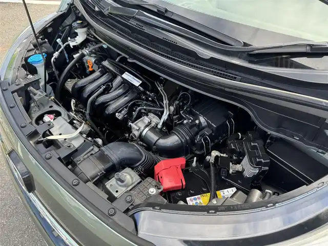 ホンダ フリード＋ G ホンダセンシング 千葉県 2021(令3)年 2.7万km シルバーミストグリーンM ワンオーナー/ホンダセンシング/・衝突被害軽減ブレーキ/・誤発進抑制機能/・車線逸脱防止支援システム/・アダプティブクルーズコントロール/コーナーセンサー/カーテンエアバッグ/LEDヘッドライト/純正9インチメモリナビ/Bluetooth/CD＆DVD再生/バックカメラ/フルセグTV/AM・FMラジオ/ETC/前後ドライブレコーダー/両側パワースライドドア/純正フロアマット/ハーフレザーシート/D＋N席シートヒーター/革巻きステアリング/純正15インチアルミホイール/ドアバイザー/プッシュスタート/スマートキー/スペアキー/取扱説明書＆保証書/R7年記録簿