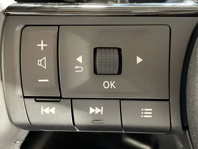日産 セレナ e－パワー ハイウェイスター V ビームスED 福岡県 2025(令7)年 0.1千km パール ・12.3インチディスプレイナビ/（フルセグ、Bluetooth）/・バックカメラ/・インテリジェント アラウンドビューモニター/・プロパイロット（ナビリンク機能付）/・プロパイロット緊急停止支援システム（SOSコール機能付）/・衝突被害軽減ブレーキ/・レーンキープアシスト/・両側パワースライドドア/・オートライト/・オートハイライト/・ヘッドランプ オートレベライザー/・アダプティブLEDヘッドライトシステム/・インテリジェント ルームミラー/・ワイヤレス充電器/・ビルトインETC/・ドライブレコーダー（前後セット）/・電格ミラー/・ウィンカーミラー
