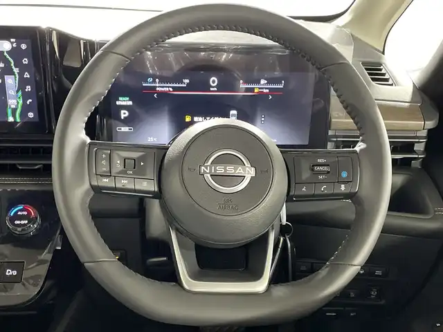 日産 セレナ e－パワー ハイウェイスター V ビームスED 福岡県 2025(令7)年 0.1千km パール ・12.3インチディスプレイナビ/（フルセグ、Bluetooth）/・バックカメラ/・インテリジェント アラウンドビューモニター/・プロパイロット（ナビリンク機能付）/・プロパイロット緊急停止支援システム（SOSコール機能付）/・衝突被害軽減ブレーキ/・レーンキープアシスト/・両側パワースライドドア/・オートライト/・オートハイライト/・ヘッドランプ オートレベライザー/・アダプティブLEDヘッドライトシステム/・インテリジェント ルームミラー/・ワイヤレス充電器/・ビルトインETC/・ドライブレコーダー（前後セット）/・電格ミラー/・ウィンカーミラー