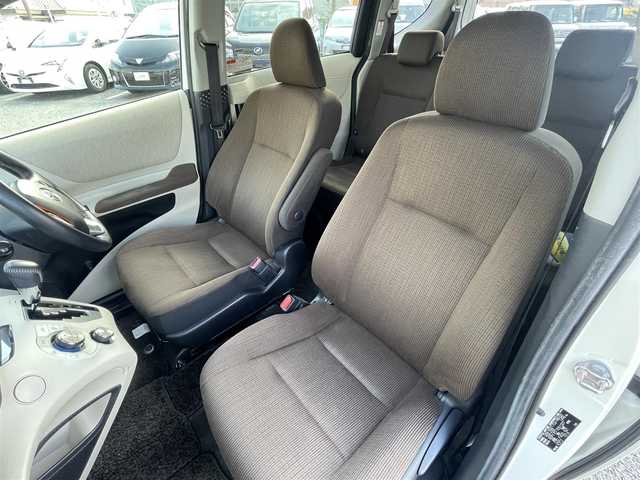 トヨタ シエンタ G 神奈川県 2016(平28)年 12.5万km ホワイトパールクリスタルシャイン 【(株)IDOMが運営する【じしゃロン相模原店】の自社ローン対象車両になります。こちらは現金ご利用時の価格です。自社ローンご希望の方は別途その旨お申付け下さい。】/純正ナビ/バックカメラ　/Bluetooth接続/ビルドインETC/両側パワースライドドア/衝突軽減システム