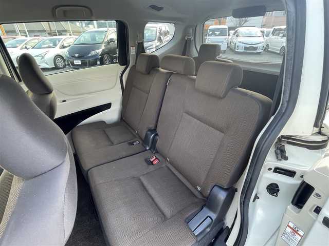 トヨタ シエンタ G 神奈川県 2016(平28)年 12.5万km ホワイトパールクリスタルシャイン 【(株)IDOMが運営する【じしゃロン相模原店】の自社ローン対象車両になります。こちらは現金ご利用時の価格です。自社ローンご希望の方は別途その旨お申付け下さい。】/純正ナビ/バックカメラ　/Bluetooth接続/ビルドインETC/両側パワースライドドア/衝突軽減システム