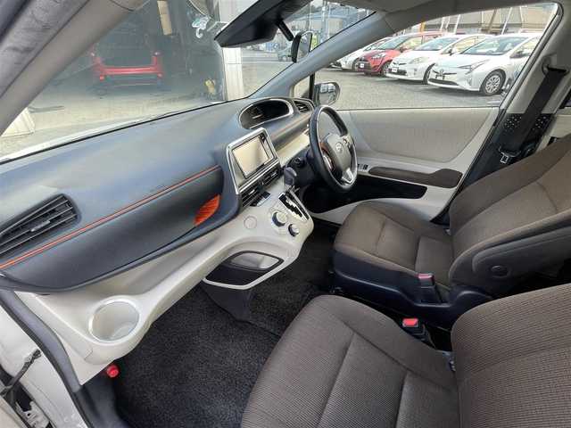 トヨタ シエンタ G 神奈川県 2016(平28)年 12.5万km ホワイトパールクリスタルシャイン 【(株)IDOMが運営する【じしゃロン相模原店】の自社ローン対象車両になります。こちらは現金ご利用時の価格です。自社ローンご希望の方は別途その旨お申付け下さい。】/純正ナビ/バックカメラ　/Bluetooth接続/ビルドインETC/両側パワースライドドア/衝突軽減システム