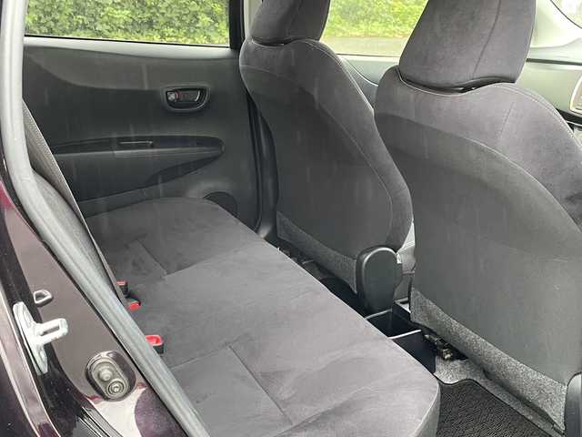 トヨタ ヴィッツ F シエル 大分県 2013(平25)年 7.9万km ボルドーマイカメタリック ワンオーナー /純正CDオーディオ/スマートキー/エンジンプッシュスタート/オートライトコントロール