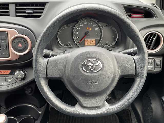 トヨタ ヴィッツ F シエル 大分県 2013(平25)年 7.9万km ボルドーマイカメタリック ワンオーナー /純正CDオーディオ/スマートキー/エンジンプッシュスタート/オートライトコントロール