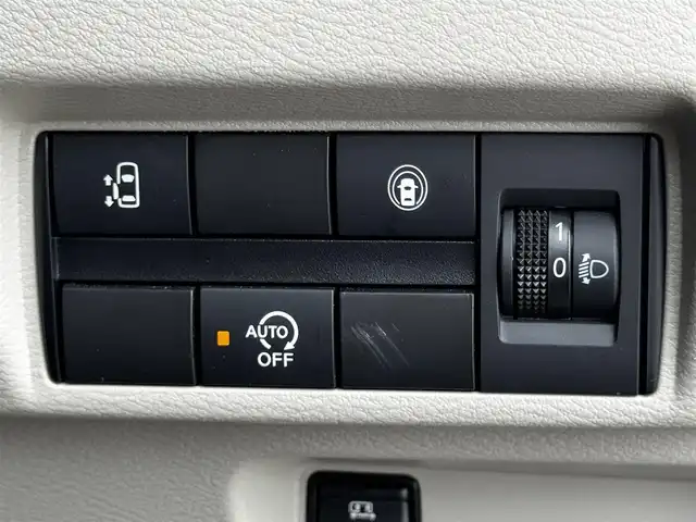 日産 ルークス X 香川県 2022(令4)年 2.6万km アッシュブラウンM 純正9インチメモリナビ/→フルセグ/Bluetooth/インテリジェントアラウンドビューモニター/インテリジェントエマージェンシーブレーキ/踏み間違い衝突防止アシスト/インテリジェントLI（車線逸脱防止支援システム）/インテリジェントLDW（車線逸脱警報）/アダップティブLEDヘッドライトシステム/360°セーフティアシスト/片側パワースライドドア/ナビ連動ドライブレコーダー/シートカバー/後席パーソナルテーブル/ETC/ハンドルリモコン/純正フロアマット/アイドリングストップ/盗難防止装置/プッシュスタート/キーレス
