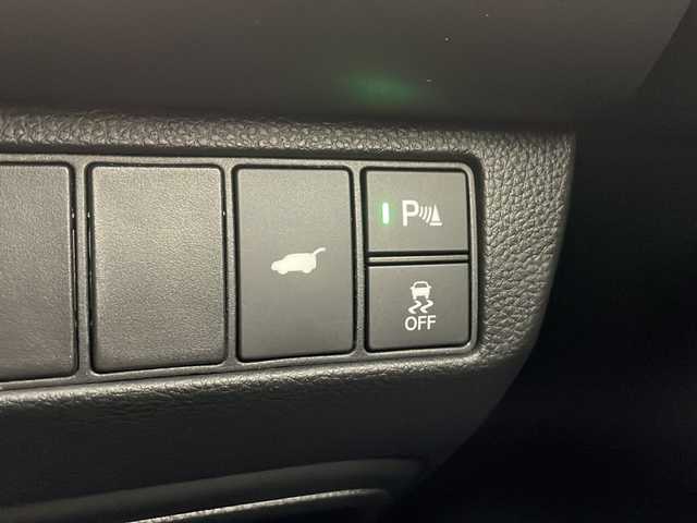 ホンダ ヴェゼル ハイブリッド e:HEV Z 愛知県 2025(令7)年 0.1千km プラチナホワイトパール /R7年10月登録済未使用車//純正HondaCONNECTナビ//フルセグTV/AMFM/Bluetooth/USB//AppleCarPlay/AndroidAuto//ビルトインETC2.0//バックカメラ//HondaSENSING//アダプティブクルーズコントロール//パーキングセンサーシステム//ブラインドスポットモニター//アダプティブドライビングビーム//後退出庫サポート//フルLEDヘッドランプ//オートライト//LEDアクティブコーナリングライト//LEDフォグランプ//フルLEDリアコンビランプ//ハンズフリーパワーテールゲート//プライムスムースコンビシート//前席シートヒーター//革巻きステアリング//ステアリングスイッチ//ステアリングヒーター//パドルシフト式減速セレクター//純正18インチアルミホイール//電子パーキングブレーキ//ブレーキホールド//ヒルディセントコントロール//プッシュスタート//電動格納ミラー//アイドリングストップ//取扱説明書