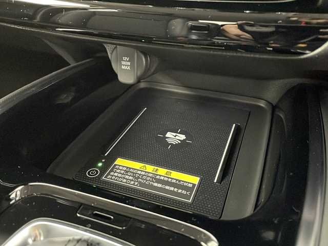 ホンダ ヴェゼル ハイブリッド e:HEV Z 愛知県 2025(令7)年 0.1千km プラチナホワイトパール /R7年10月登録済未使用車//純正HondaCONNECTナビ//フルセグTV/AMFM/Bluetooth/USB//AppleCarPlay/AndroidAuto//ビルトインETC2.0//バックカメラ//HondaSENSING//アダプティブクルーズコントロール//パーキングセンサーシステム//ブラインドスポットモニター//アダプティブドライビングビーム//後退出庫サポート//フルLEDヘッドランプ//オートライト//LEDアクティブコーナリングライト//LEDフォグランプ//フルLEDリアコンビランプ//ハンズフリーパワーテールゲート//プライムスムースコンビシート//前席シートヒーター//革巻きステアリング//ステアリングスイッチ//ステアリングヒーター//パドルシフト式減速セレクター//純正18インチアルミホイール//電子パーキングブレーキ//ブレーキホールド//ヒルディセントコントロール//プッシュスタート//電動格納ミラー//アイドリングストップ//取扱説明書