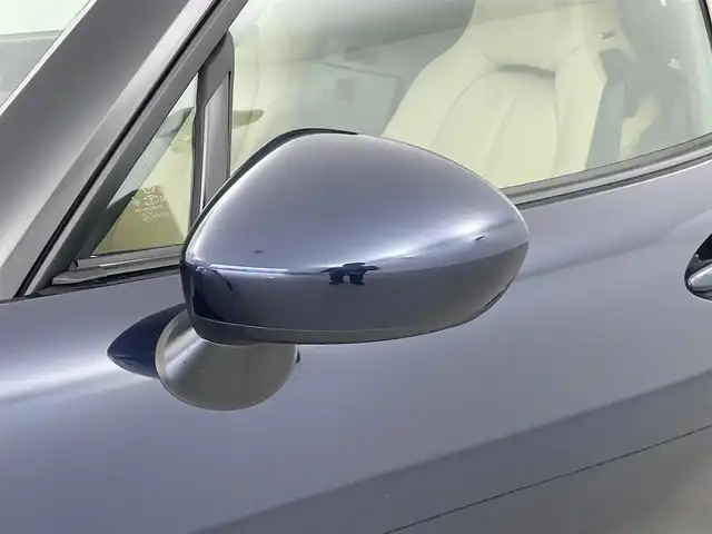 マツダ ロードスター S レザーパッケージ Vセレクション 群馬県 2024(令6)年 0.6万km ディープクリスタルブルーマイカ BOSEプレミアムサウンド/SレザーパッケージVセレクション専用 タンカラーソフトトップ/SレザーパッケージVセレクション専用 ナッパレザーシート(スポーツタン)/SレザーパッケージVセレクション専用 ボディ同色サイドミラー/SレザーパッケージVセレクション専用 16インチ高輝度塗装アルミホイール/＝＝＝＝＝/純正8.8インチセンターディスプレイ/・AM/FM/Bluetooth/USB/AppleCarPlay/AndroidAuto/AmazonAlexa/・バックカメラ/＝＝＝＝＝/６ＭＴ　ＢＯＳＥサウンド　純正８．８インチセンターディスプレイ　バックカメラ　プッシュスタート　スマートキー　ＥＴＣ　ＬＥＤヘッドランプ　シートヒーター　ナッパレザー（スポーツタン）シート　　禁煙車