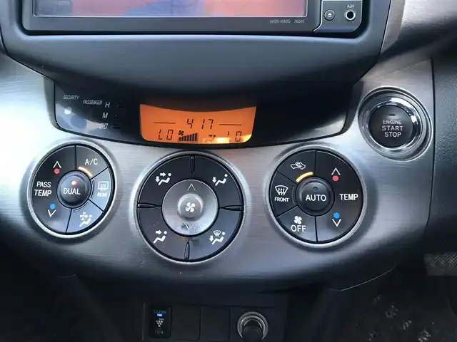 トヨタ ヴァンガード 240S Sパッケージ 和歌山県 2010(平22)年 13.3万km ブラック デイーラーオプションHDDナビ（NHZN-W60G)/（ナビ、オーディオ操作不良）/クルーズコントロール/バックカメラ/純正ETC/純正AW/純正フロアマット/ダウンヒルアシストコントロール/オートライト/フォグランプ/電動格納ミラー/スペアキーX1/取扱説明書/保証書