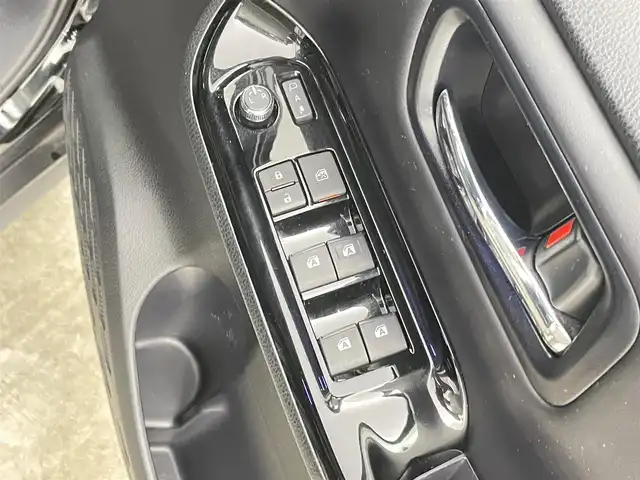 トヨタ ノア Si ダブルバイビーⅡ 千葉県 2019(平31)年 7.8万km ブラック 禁煙車/トヨタセーフティーセンス/・プリクラッシュセーフティ/・レーンキープアシスト/・オートマチックハイビーム/インテリジェントクリアランスソナー/クルーズコントロール/両側パワースライドドア/モデリスタエアロ/純正11インチアルパインナビ/・CD/DVD/Bluetooth/フルセグTV/バックカメラ/ビルトインETC/社外フロアマット/社外18インチアルミホイール/アイドリングストップ/スマートキー/プッシュスタート/スペアキー1本