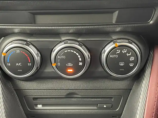 マツダ ＣＸ－３ XD ツーリング 千葉県 2016(平28)年 3.4万km ジェットブラックマイカ スマートシティブレーキサポート/AT誤発進抑制制御/ブラインドスポットモニター/サイド/カーテンエアバッグ/純正7インチセンターディスプレイ/フルセグTV/バックカメラ/クルーズコントロール/スマートキー/ハーフレザーシート/LEDヘッドライト/前後コーナーセンサー/純正18インチAW/ビルトインETC