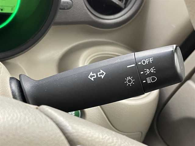 ホンダ Ｎ ＢＯＸ G Lパッケージ 神奈川県 2015(平27)年 8.7万km プレミアムホワイトパール (株)IDOMが運営する【じしゃロン相模原店】の自社ローン対象車両になります。こちらは現金ご利用時の価格です。自社ローンご希望の方は別途その旨お申付け下さい。/純正ナビ/バックモニター/Bluetooth/ETC搭載/左パワースライドドア/ステアリングスイッチ/スマートキー/プッシュエンジンスタート/電動格納ミラー/純正フロアマット/純正アルミホイール