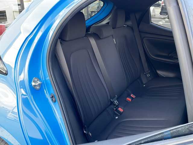 トヨタ ヤリス X 道東・釧路十勝 2021(令3)年 5.1万km シアンM ・４WD/・寒冷地仕様/・プリクラッシュセーフティ/・純正ディスプレイオーディオ/（ラジオ・BT・USB）/・バックカメラ/・レーダークルーズコントロール/・スマートキー/・プッシュスタート/・オートライト/・オートマチックハイビーム/・LTA（レーントレーシングアシスト）/・RSA（ロードサインアシスト）/・TCS（トヨタコミュニケーションシステム）/・ヘッドライトレベライザー/・横滑り防止装置/・オートリトラーミラー/・LEDヘッドライト/・クリアランスソナー/・ビルトインETC/・社外14インチアルミホイール/・保証書/・取扱説明書