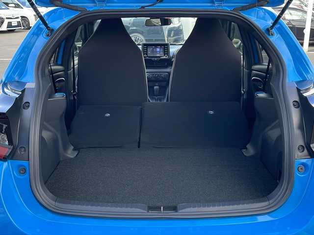 トヨタ ヤリス X 道東・釧路十勝 2021(令3)年 5.1万km シアンM ・４WD/・寒冷地仕様/・プリクラッシュセーフティ/・純正ディスプレイオーディオ/（ラジオ・BT・USB）/・バックカメラ/・レーダークルーズコントロール/・スマートキー/・プッシュスタート/・オートライト/・オートマチックハイビーム/・LTA（レーントレーシングアシスト）/・RSA（ロードサインアシスト）/・TCS（トヨタコミュニケーションシステム）/・ヘッドライトレベライザー/・横滑り防止装置/・オートリトラーミラー/・LEDヘッドライト/・クリアランスソナー/・ビルトインETC/・社外14インチアルミホイール/・保証書/・取扱説明書