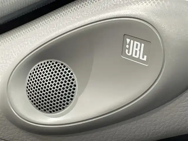 トヨタ カムリ WSレザーパッケージ 愛知県 2018(平30)年 5.8万km アティチュードブラックマイカ 純正8インチナビ/JBLサウンド/衝突軽減ブレーキ/レーダークルーズコントロール/100V電源/ビルトインETC2.0/シートヒーター/LEDヘッドライト/バックカメラ/ドライブレコーダー/ワイヤレス充電/ブラインドスポットモニター/前席パワーシート/フルセグTV/Bluetooth/コーナーセンサー/レーンキープアシスト/オートハイビーム/プッシュスタート/USB接続/スマートキー/CD/DVD再生/ミュージックサーバー/ミュージックプレイヤー接続/フロアマット/純正アルミホイール/オートライト/本革シート/ヘッドアップディスプレイ/禁煙車/パドルシフト/電動格納ミラー/フォグランプ/ステアリングリモコン/横滑り防止装置/寒冷地仕様/リヤクロストラフィックアラート/インテリジェントクリアランスソナー/電動パーキングブレーキ/オートブレーキホールド