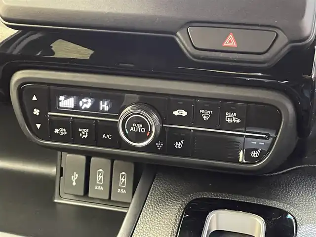 ホンダ Ｎ ＢＯＸ カスタム L 岩手県 2021(令3)年 2.6万km スカイランドブルーM ４WD/左側パワースライドドア/ホンダセンシング/衝突軽減ブレーキ/路外逸脱抑制機能/アダプティブクルーズコントロール/車線維持支援機能/ハイビームアシスト/先行車発信お知らせ機能/標識認識機能/コーナーセンサー/横滑り防止装置/アイドリングストップ/シートバックテーブル/ロールサンシェード/シートヒーター/チップアップリアシート/純正ナビ/フルセグTV/バックカメラ/ETC/ドライブレコーダー/LEDヘッドライト/LEDフォグライト/純正14インチアルミホイール