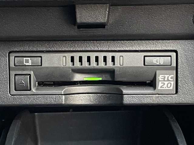 トヨタ アルファード S 茨城県 2017(平29)年 8.8万km ホワイトパールクリスタルシャイン 純正ナビ　/-TV/BT/AM/FM/フリップダウンモニター　/パワースライドドア　/バックカメラ　/コーナーセンサー前後　/ＥＴＣ２．０　/クルーズコントロール　/ドライブレコーダー　/電動格納ミラー　/プッシュスタート　/ハーフレザーシート