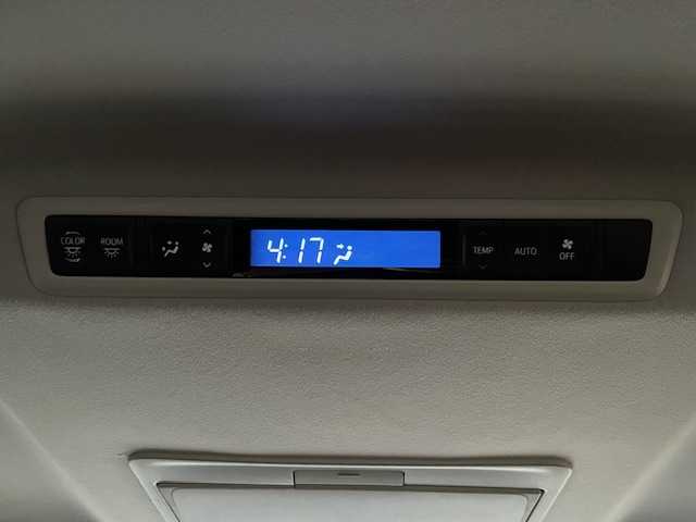 トヨタ アルファード S 茨城県 2017(平29)年 8.8万km ホワイトパールクリスタルシャイン 純正ナビ　/-TV/BT/AM/FM/フリップダウンモニター　/パワースライドドア　/バックカメラ　/コーナーセンサー前後　/ＥＴＣ２．０　/クルーズコントロール　/ドライブレコーダー　/電動格納ミラー　/プッシュスタート　/ハーフレザーシート