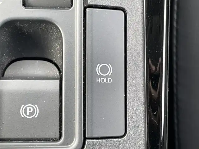 トヨタ プリウス Z 兵庫県 2023(令5)年 2.1万km プラチナホワイトパールマイカ 純正12.3インチナビ/モデリスタフルエアロ/アラウンドビューモニター/パノラマルーフ/ステアリングヒーター/レーダークルーズコントロール/革巻きステアリング/シートヒーター/エアーシート/ワイヤレス充電/トヨタチームメイト/シートメモリ/フルセグTV/純正フロアマット/純正19インチアルミホイール