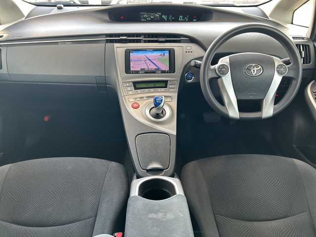 トヨタ プリウス S ツーリングセレクション 兵庫県 2015(平27)年 4.3万km ホワイトパールクリスタルシャイン 社外メモリーナビ/（CD/BT）/バックカメラ/ETC/LEDヘッドライト/AUTOライト/ステアリングスイッチ/フロアマット/ドアバイザー/スマートキー/スペアキー