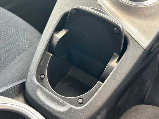 トヨタ プリウス S ツーリングセレクション 兵庫県 2015(平27)年 4.3万km ホワイトパールクリスタルシャイン 社外メモリーナビ/（CD/BT）/バックカメラ/ETC/LEDヘッドライト/AUTOライト/ステアリングスイッチ/フロアマット/ドアバイザー/スマートキー/スペアキー