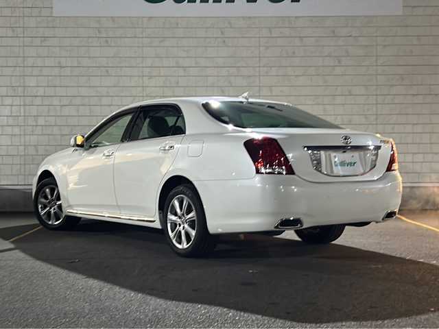 トヨタ クラウン マジェスタ Aタイプ 茨城県 2011(平23)年 7万km ホワイトパールクリスタルシャイン 純正ナビ/【フルセグTV/CD/DVD/HDD/ラジオ】/バック・サイドカメラ/クルーズコントロール/前席パワーシート/運転席シートメモリ/純正17インチAW/オートライト/フォグランプ/純正フロアマット/純正ドアバイザー/プッシュスタート/スマートキー/ウッドコンビステアリング