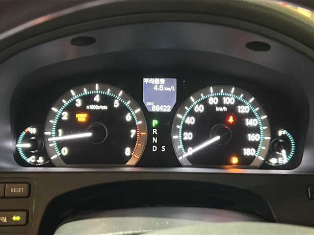 トヨタ クラウン マジェスタ Aタイプ 茨城県 2011(平23)年 7万km ホワイトパールクリスタルシャイン 純正ナビ/【フルセグTV/CD/DVD/HDD/ラジオ】/バック・サイドカメラ/クルーズコントロール/前席パワーシート/運転席シートメモリ/純正17インチAW/オートライト/フォグランプ/純正フロアマット/純正ドアバイザー/プッシュスタート/スマートキー/ウッドコンビステアリング