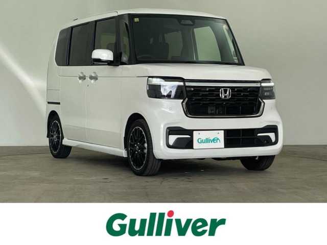 ホンダ Ｎ ＢＯＸ カスタム ターボ コーディネートS 千葉県 2023(令5)年 0.2万km プラチナホワイトパール 禁煙車/純正9インチナビ/・LXU-242NBi/・CD/DVD/BT/ACP/AA/フルセグ/Honda SENSING/・衝突軽減ブレーキ（CMBS）/・先行車発進お知らせ機能/・歩行者事故低減ステアリング/・路外逸脱抑制機能/・標識認識機能/・渋滞追従機能付アダプティブクルーズコントロール（ACC）/・車線維持支援システム（LKAS）/・誤発進抑制機能/・後方誤発進抑制機能/・近距離衝突軽減ブレーキ/・急アクセル抑制機能/・パーキングセンサーシステム/・オートハイビーム/両側パワースライドドア/前席シートヒーター/バックカメラ/コーナーセンサー/スマートキー/スペアキー/LEDヘッドライト/純正15インチアルミホイール/パドルシフト/電動パーキングブレーキ