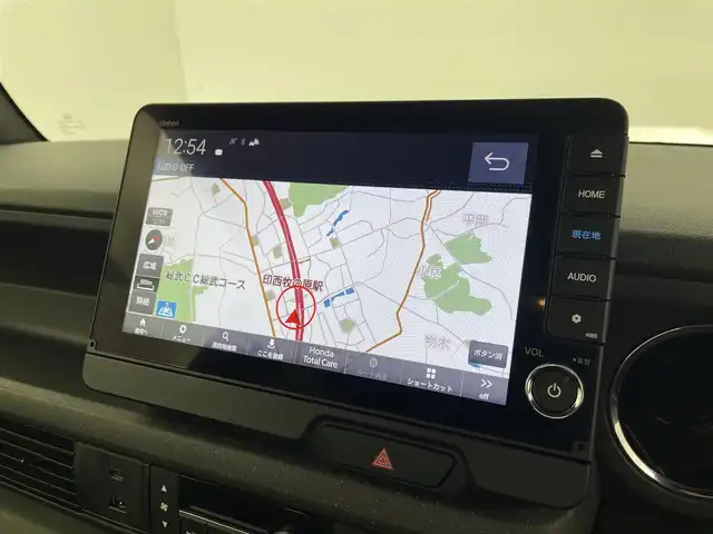 ホンダ Ｎ ＢＯＸ カスタム ターボ コーディネートS 千葉県 2023(令5)年 0.2万km プラチナホワイトパール 禁煙車/純正9インチナビ/・LXU-242NBi/・CD/DVD/BT/ACP/AA/フルセグ/Honda SENSING/・衝突軽減ブレーキ（CMBS）/・先行車発進お知らせ機能/・歩行者事故低減ステアリング/・路外逸脱抑制機能/・標識認識機能/・渋滞追従機能付アダプティブクルーズコントロール（ACC）/・車線維持支援システム（LKAS）/・誤発進抑制機能/・後方誤発進抑制機能/・近距離衝突軽減ブレーキ/・急アクセル抑制機能/・パーキングセンサーシステム/・オートハイビーム/両側パワースライドドア/前席シートヒーター/バックカメラ/コーナーセンサー/スマートキー/スペアキー/LEDヘッドライト/純正15インチアルミホイール/パドルシフト/電動パーキングブレーキ