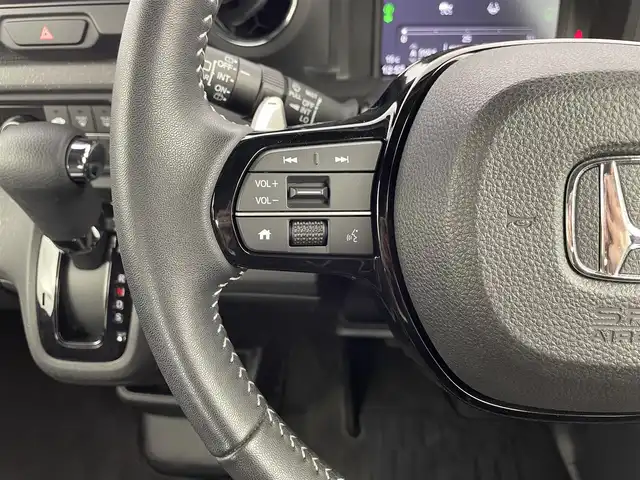 ホンダ Ｎ ＢＯＸ カスタム ターボ コーディネートS 千葉県 2023(令5)年 0.2万km プラチナホワイトパール 禁煙車/純正9インチナビ/・LXU-242NBi/・CD/DVD/BT/ACP/AA/フルセグ/Honda SENSING/・衝突軽減ブレーキ（CMBS）/・先行車発進お知らせ機能/・歩行者事故低減ステアリング/・路外逸脱抑制機能/・標識認識機能/・渋滞追従機能付アダプティブクルーズコントロール（ACC）/・車線維持支援システム（LKAS）/・誤発進抑制機能/・後方誤発進抑制機能/・近距離衝突軽減ブレーキ/・急アクセル抑制機能/・パーキングセンサーシステム/・オートハイビーム/両側パワースライドドア/前席シートヒーター/バックカメラ/コーナーセンサー/スマートキー/スペアキー/LEDヘッドライト/純正15インチアルミホイール/パドルシフト/電動パーキングブレーキ