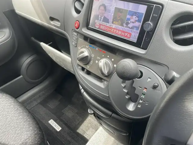 車両画像16