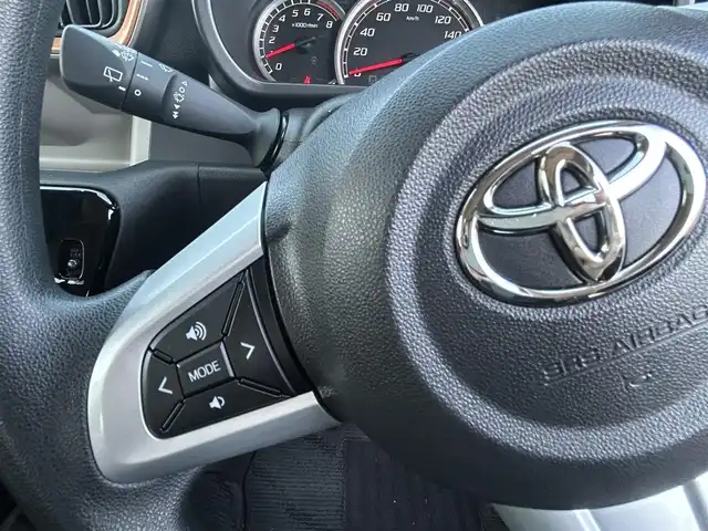 トヨタ パッソ モーダ 島根県 2020(令2)年 3.8万km マゼンタベリーマイカM 純正SDナビ/（Bluetooth・TV・FM・AM・CD）/前方ドライブレコーダー/ビルトインETC/バックカメラ/ステアリングスイッチ/スマートキー/プッシュスタート/オートライト/オートハイビーム/オートエアコン/横滑り防止装置/衝突被害軽減ブレーキ/盗難防止システム/ウインカーミラー/フロアマット/ドアバイザー