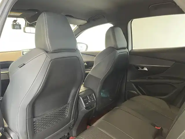 プジョー ３００８ GT ブルー HDi 愛知県 2021(令3)年 5万km ネイクルホワイト ｉ－Ｃｏｃｐｉｔ　/ランバーサポート　/シートヒーター　/純正ディスプレイオーディオ　/Ｂｌｕｅｔｏｏｔｈ　/ミラーリンク　/ＡｐｐｌｅＣａｒＰｌａｙ　/ＡｎｄｒｏｉｄＡｕｔｏ　/ＡＣＣ　/ＢＳＭ　/ＬＫＡ　/ドライブレコーダー/バックカメラ/サイドカメラ/プッシュスタート/アイドリングストップ/LEDヘッドライト/ETC