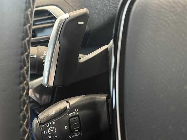 プジョー ３００８ GT ブルー HDi 愛知県 2021(令3)年 5万km ネイクルホワイト ｉ－Ｃｏｃｐｉｔ　/ランバーサポート　/シートヒーター　/純正ディスプレイオーディオ　/Ｂｌｕｅｔｏｏｔｈ　/ミラーリンク　/ＡｐｐｌｅＣａｒＰｌａｙ　/ＡｎｄｒｏｉｄＡｕｔｏ　/ＡＣＣ　/ＢＳＭ　/ＬＫＡ　/ドライブレコーダー/バックカメラ/サイドカメラ/プッシュスタート/アイドリングストップ/LEDヘッドライト/ETC