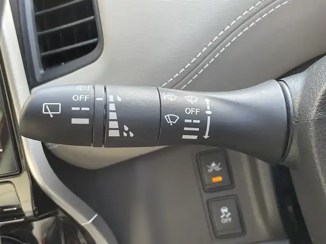 日産 セレナ ハイウェイスター Vセレクション 滋賀県 2018(平30)年 7.6万km マルーンレッド 2トーン 11型アルパイン製ナビ/（CD・DVD・Bluetooth・フルセグTV）/12.8型フリップダウンモニター/追従型クルーズコントロール/両側パワースライドドア/全方位カメラ/前方ドライブレコーダー/コーナーセンサー/ETC/エンジンプッシュスタート/電動パーキングブレーキ/スマートキー/カーテンエアバッグ/オートライト/スペアキー