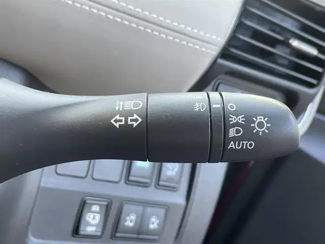 日産 セレナ ハイウェイスター Vセレクション 滋賀県 2018(平30)年 7.6万km マルーンレッド 2トーン 11型アルパイン製ナビ/（CD・DVD・Bluetooth・フルセグTV）/12.8型フリップダウンモニター/追従型クルーズコントロール/両側パワースライドドア/全方位カメラ/前方ドライブレコーダー/コーナーセンサー/ETC/エンジンプッシュスタート/電動パーキングブレーキ/スマートキー/カーテンエアバッグ/オートライト/スペアキー