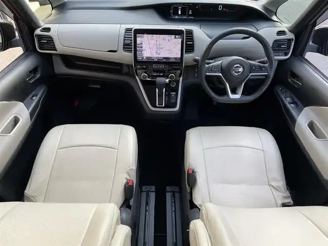 日産 セレナ ハイウェイスター Vセレクション 滋賀県 2018(平30)年 7.6万km マルーンレッド 2トーン 11型アルパイン製ナビ/（CD・DVD・Bluetooth・フルセグTV）/12.8型フリップダウンモニター/追従型クルーズコントロール/両側パワースライドドア/全方位カメラ/前方ドライブレコーダー/コーナーセンサー/ETC/エンジンプッシュスタート/電動パーキングブレーキ/スマートキー/カーテンエアバッグ/オートライト/スペアキー