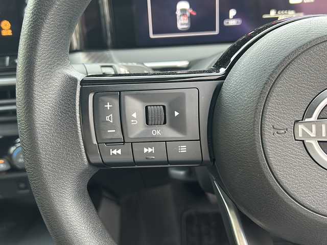 日産 ノート X 沖縄県 2020(令2)年 2.6万km ピュアホワイトパール 純正メーカーオプションナビ　/　（AM/FM/BT/HDMI）　/フルセグTV　/アラウンドビューモニター　/スマートルームミラー　/エマージェンシーブレーキ　/ドラレコ　/置くだけ充電　/LEDヘッドライト/オートライト/オートハイビーム/純正フロアマット/ETC2.0/スマートキー