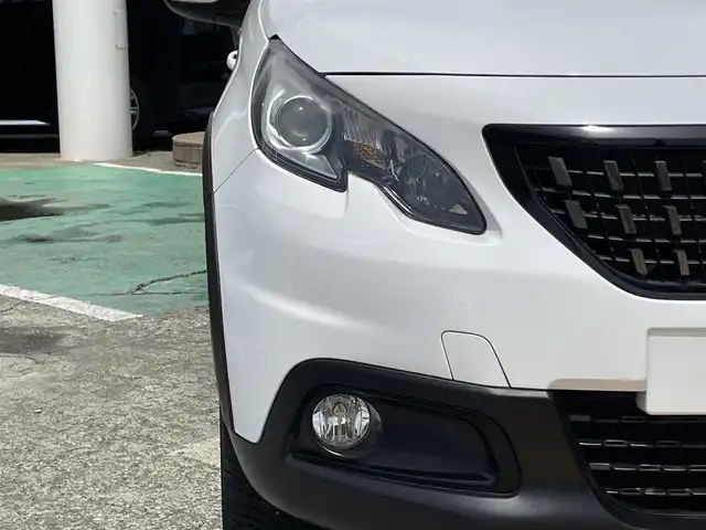 プジョー ２００８ GTライン 神奈川県 2018(平30)年 3万km 白 ワンオーナー/純正オーディオ/クルーズコントロール/キセノンライト/コーナーセンサー/ハーフレザーシート/ルーフレール/キーレス×2/保証書/取扱説明書/R1/2/3/5ディーラー記録簿有り