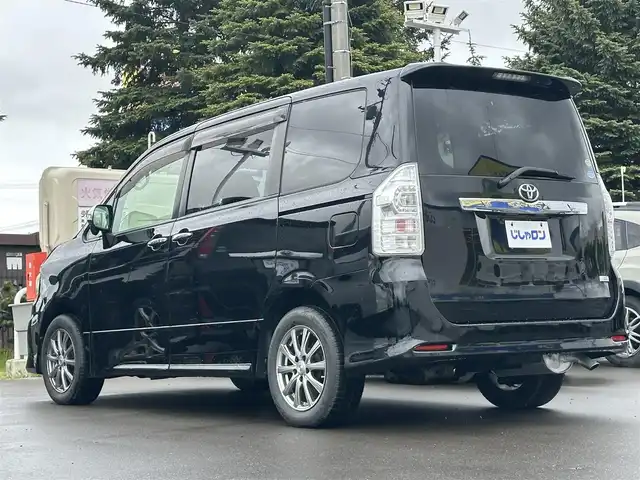 トヨタ ヴォクシー ZS 煌Ⅱ 道北・旭川 2012(平24)年 10.5万km ブラック (株)IDOMが運営する【じしゃロン旭川店】の自社ローン専用車両になります。こちらは現金またはオートローンご利用時の価格です。自社ローンご希望の方は別途その旨お申付け下さい/　/・社外ナビ(CD/DVD/BT/HDD/SD/フルセグ)/・ETC/・ドライブレコーダー/・バックカメラ/・ステアリングリモコン/・両側パワースライドドア/・フリップダウン/・純正AWサマータイヤ積込 205/60R16/・取扱説明書
