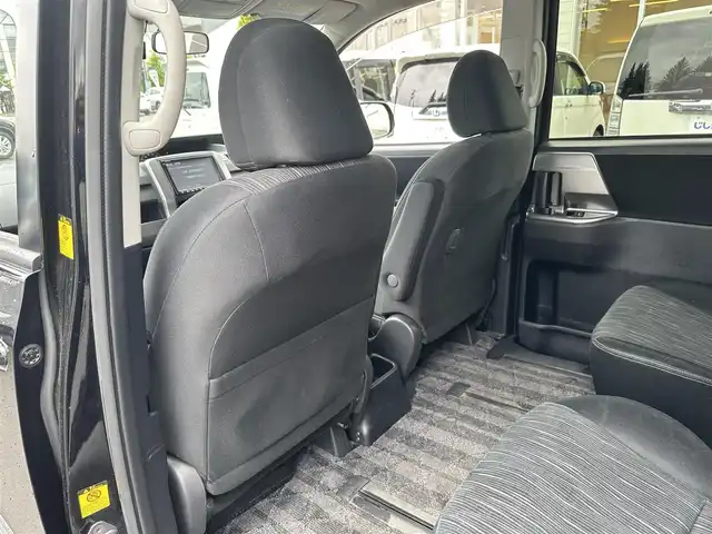 トヨタ ヴォクシー ZS 煌Ⅱ 道北・旭川 2012(平24)年 10.5万km ブラック (株)IDOMが運営する【じしゃロン旭川店】の自社ローン専用車両になります。こちらは現金またはオートローンご利用時の価格です。自社ローンご希望の方は別途その旨お申付け下さい/　/・社外ナビ(CD/DVD/BT/HDD/SD/フルセグ)/・ETC/・ドライブレコーダー/・バックカメラ/・ステアリングリモコン/・両側パワースライドドア/・フリップダウン/・純正AWサマータイヤ積込 205/60R16/・取扱説明書
